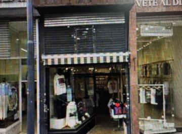 Local comercial de 3 ambientes, Floresta · Cuenca 600 - Amplio Local Comercial