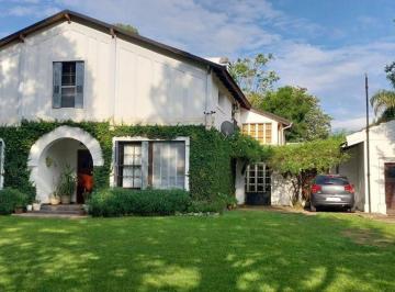 Casa · 390m² · 9 Ambientes · 2 Cocheras · Venta Casa 4 Dorm Pileta Centro Villa Allende Cba