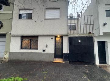 Casa · 120m² · 5 Ambientes · 1 Cochera · Duplex de 3 Dorm. con Cochera