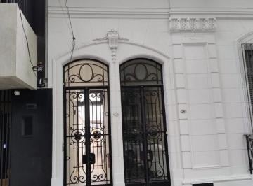PH · 70m² · 4 Ambientes · PH en Caballito Sur