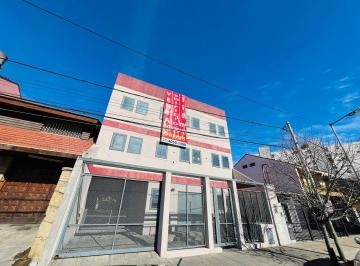 Oficina comercial · 390m² · 9 Ambientes · 7 Cocheras · Oficina con Cochera en Alquiler, en Martínez