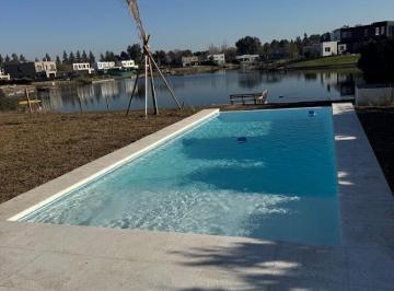 Casa · 180m² · 5 Ambientes · 4 Cocheras · Casa en Venta de 5 Ambientes - a La Laguna - B° San Matias, Escobar, Gba Norte