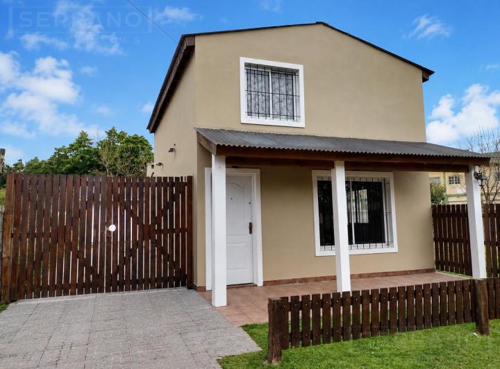 Casa · 65m² · 3 Ambientes · 1 Cochera