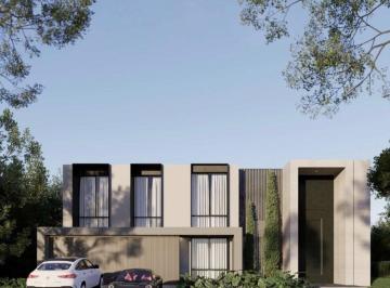 Casa · 650m² · 6 Ambientes · 7 Cocheras · Casa en Barrio Los Castores