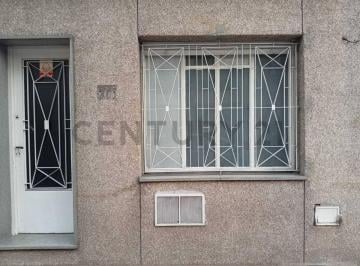 Oficina comercial · 20m² · 2 Ambientes · Alquiler - Oficina Comercial con Recepcion