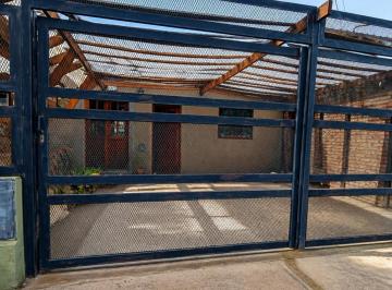 Casa · 184m² · 6 Ambientes · 1 Cochera · Casa en Venta Villa Regina Apta a Credito