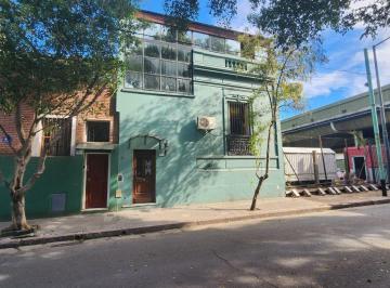 Casa · 165m² · 4 Ambientes · Casa Lote Propio - Cerca del Parque Chacabuco