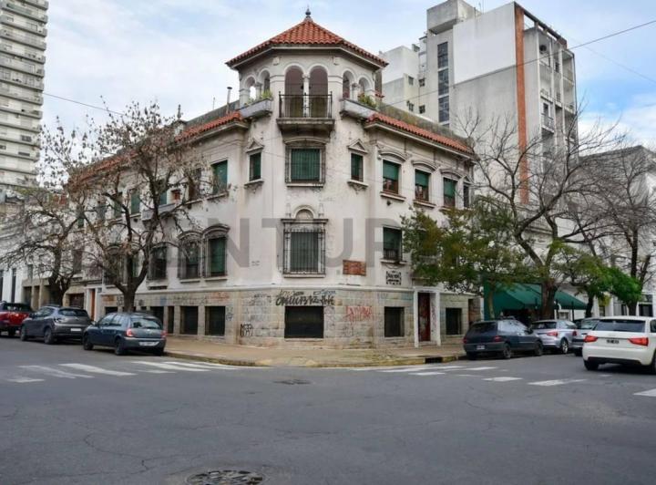 Local comercial · 886m² · 10 Ambientes