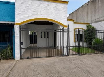 Casa de 3 ambientes, Moreno · Casa 3 Ambientes + Departamento/lote en Moreno - Oportunidad