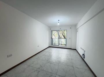 Departamento · 30m² · 1 Ambiente · Monoambiente Semipiso en Lourdes