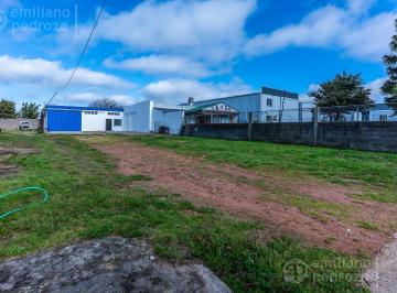 Local comercial · 622m² · 2 Ambientes · Venta Local Comercial Ideal Para Taller o Depósito