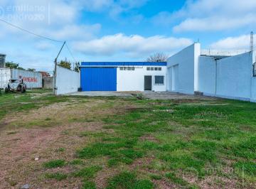 Local comercial · 622m² · 2 Ambientes · Venta Local Comercial Ideal Para Taller o Depósito