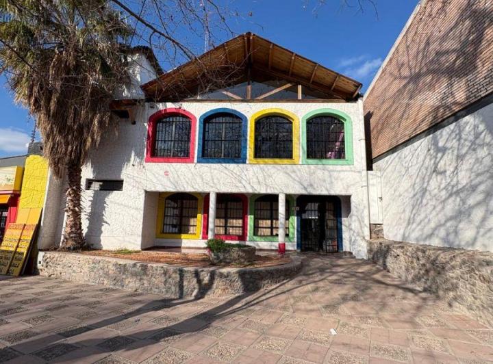 Local comercial · 500m² · 3 Ambientes · 1 Cochera