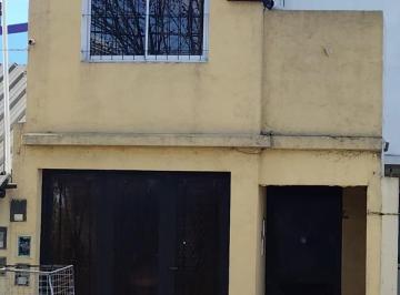 Consultorio de 2 ambientes, Lomas de Zamora · Departamento Tipo PH en Planta Alta – Sin Expensas – Dueño Directo