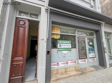 Local comercial · 4 Ambientes · Amplio Local Comercial en Alquiler a m del Centro