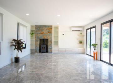 Casa de 4 ambientes, Moreno · Casa 4 Ambientes con Piscina en Venta - Prados del Oeste