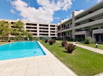 Casa · 86m² · 3 Ambientes · 2 Cocheras · Venta Duplex con Jardin, Dos Cocheras, en Complejo Privado con Pileta y Sum
