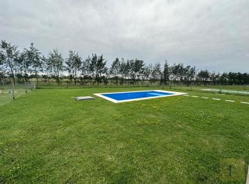 Casa · 161m² · 4 Ambientes · 3 Cocheras · Venta Casa 4 Ambientes en Haras del Sur III Acepta Permuta