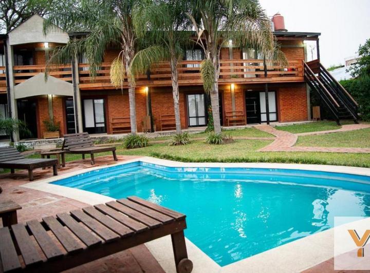 Hotel · 622m² · 17 Ambientes
