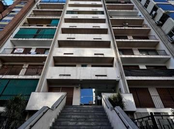 Departamento · 45m² · 2 Ambientes · Alquilo Departamento de 1 Dormitorio en Sobre Buenos Aires Casi Esquina Bv Illia Nueva Cordoba