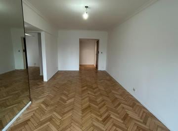 Departamento · 84m² · 4 Ambientes · 1 Cochera · Depto. 4 Amb. Frente C/bcon y Cochera Cub. Fija