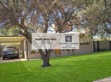 Casa · 98m² · 4 Ambientes · Casa en Venta