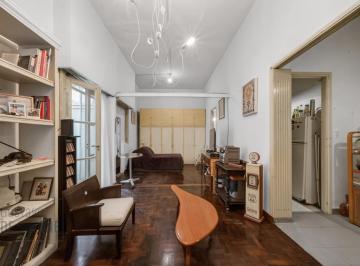 PH · 45m² · 2 Ambientes · Venta PH 2 Ambientes con Patio Colegiales / Chacarita