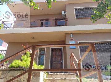 Casa · 276m² · 7 Ambientes · 1 Cochera · Oportunidad Para Invertir y Recibir Muy Buena Renta - Casa Más Departamento