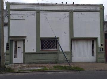 Casa de 3 ambientes, Lanús · Casa en Venta Directa, Buena Ubicacion y Precio, a 100 m de Av Eva Perón Al 1900