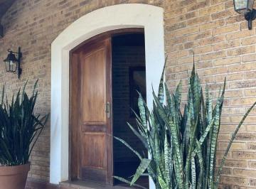 SBR-SB2-529_2 · Casa 4 Ambientes 3 Dorm.. | Av Urquiza 6059