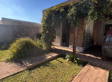 Casa · 70m² · 2 Ambientes · 1 Cochera · Venta - Casa 1 Dormitorio, Pueblo Andino