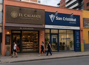 Local comercial · 230m² · 8 Ambientes · Local Centrico a Pasos Peatonal Tucuman