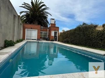 Casa · 100m² · 3 Ambientes · Casa en Venta - 2 Dorm. 2 Baños - 314 m² - Chivilcoy