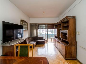 Departamento · 80m² · 4 Ambientes · 1 Cochera · Venta 4 Amb C/balcón y Coch - a Refaccionar
