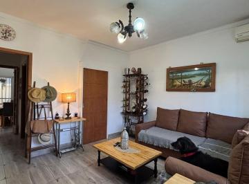PH · 75m² · 3 Ambientes · 1 Cochera · PH Al Frente de 2/3 Ambientes con Cochera