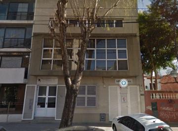 Edificio · 600m² · 10 Cocheras · Edificio Comercial Amoblado en Venta La Plata