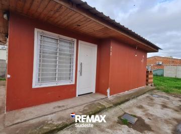 Casa · 44m² · 3 Ambientes · Casa de Dos Dorm. Apta Crédito