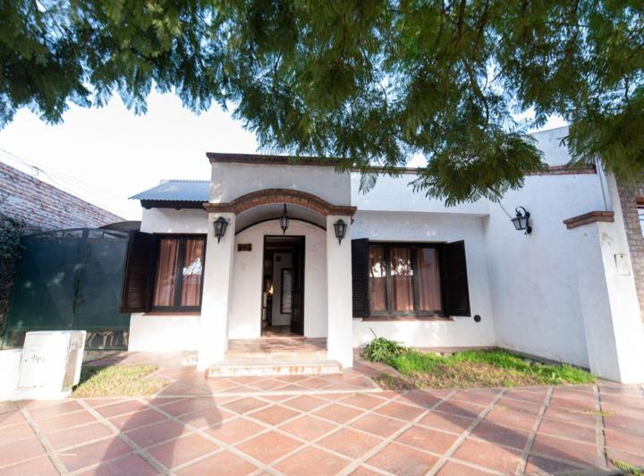 Casa · 109m² · 4 Ambientes · 1 Cochera