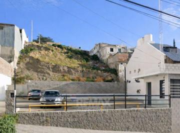 Terreno · 1007m² · Terreno Centrico con Salida a 2 Calles