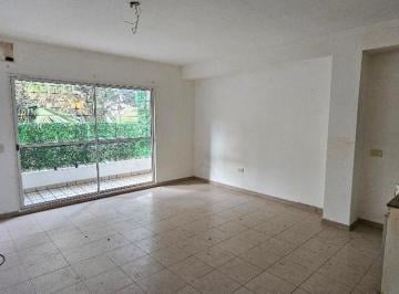 Departamento de 1 ambiente, Villa Urquiza · Lindísimno Monoambiente con Balcón y Vista a Jardín
