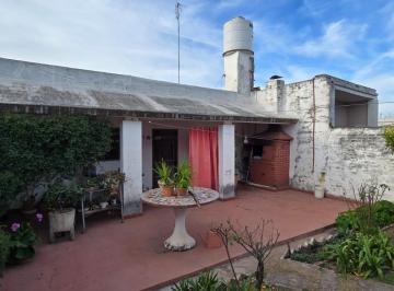 Casa · 224m² · 5 Ambientes · 1 Cochera · Casa en Observatorio