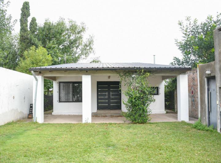 Casa · 400m² · 5 Ambientes
