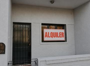 Casa de 4 ambientes, Córdoba · Casa en Alquiler! a Una Cuadra del Colegio Cristo Rey