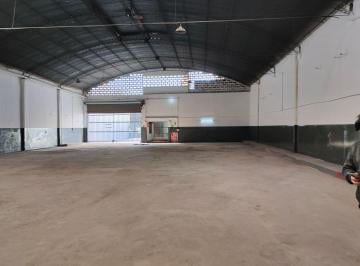 Bodega-Galpón de 1 ambiente, Córdoba · Alquiler Galpon! 800 m² | Excelente Ubicación | Impecable! B° San Vicente
