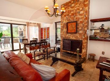 Casa · 92m² · 3 Ambientes · Alquiler Casa Proximo Car One 2 Dor. y Piscina