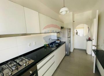 Departamento · 85m² · 3 Ambientes · Venta de Apartamento 2 Dorm. 2 Baños Centro