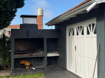 Casa de 4 ambientes, Mar del Plata · Casa de 380 m² con 3 Dorm. en Venta en San Jacinto