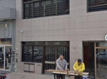 Bodega-Galpón de 3 ambientes, Floresta · Galpon de 700 m² con Oficinas en Alquiler en Floresta Norte