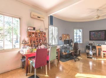 Casa · 203m² · 5 Ambientes · Venta Casa 5 Ambientes de Estilo | Excelente Estado| Luz | Detalles de Calidad | Caballito