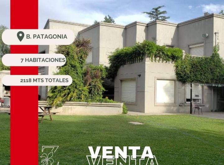 Casa · 540m² · 8 Ambientes · 1 Cochera